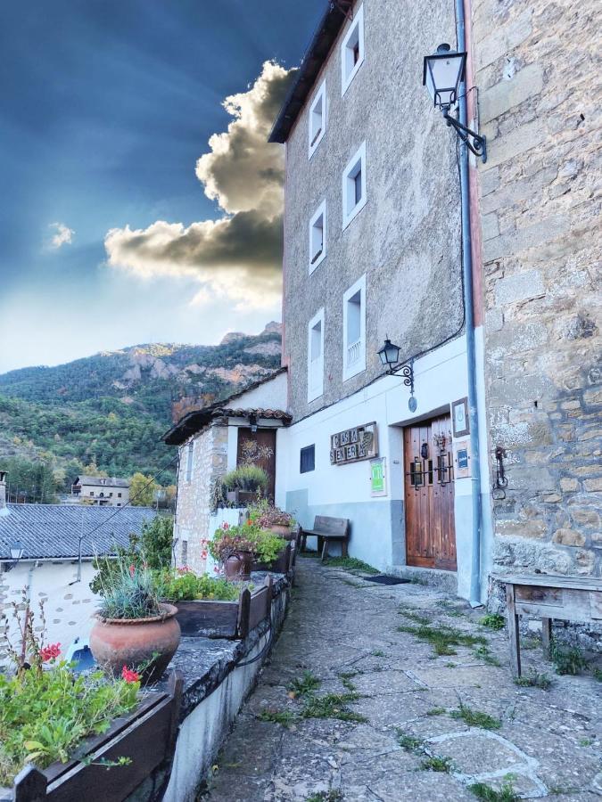 فيلا Casa Senera Santa Cruz de la Serós المظهر الخارجي الصورة