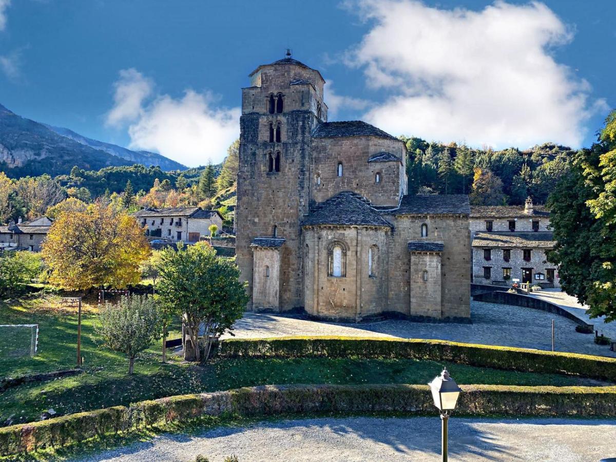 فيلا Casa Senera Santa Cruz de la Serós المظهر الخارجي الصورة
