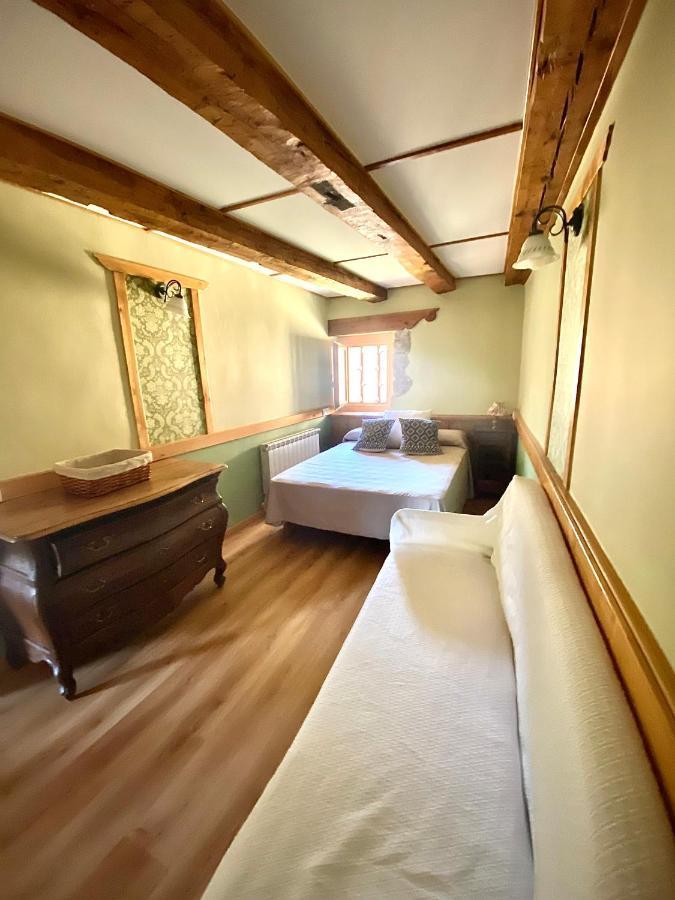 فيلا Casa Senera Santa Cruz de la Serós المظهر الخارجي الصورة