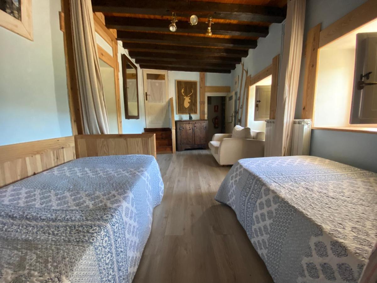 فيلا Casa Senera Santa Cruz de la Serós المظهر الخارجي الصورة